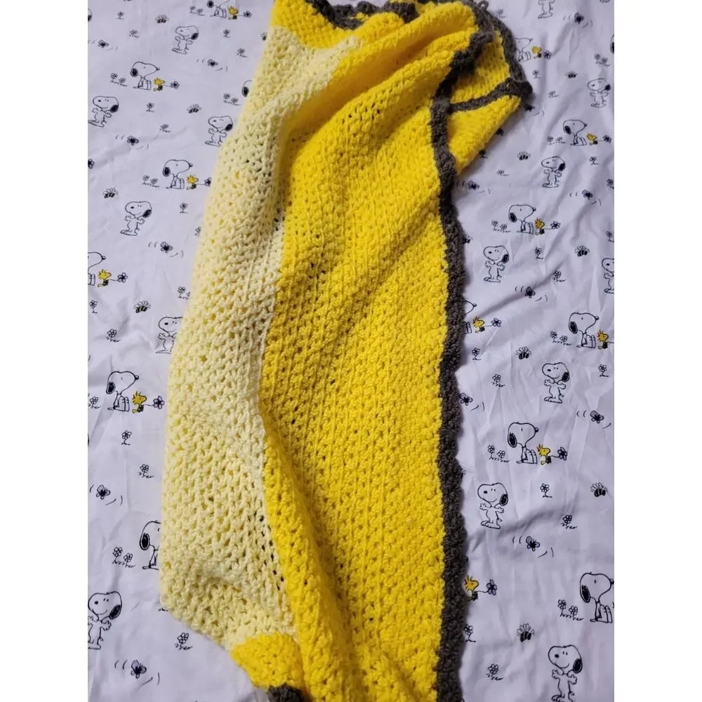 Yellow White Black Crochet Afghan Blanket Lap Baby Steelers ?